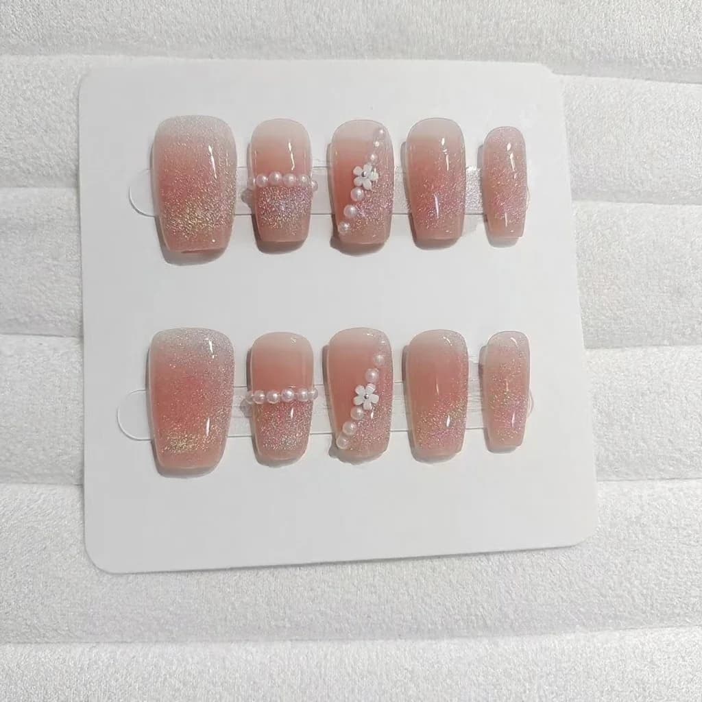 Korte trapeziumvormige press-on nagels met regenboogcirkels en parels, 10 stuks