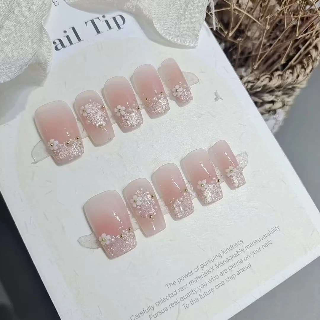 Press-on Nails Kort Kistvorm Bloemen Strass Design 10 Stuks