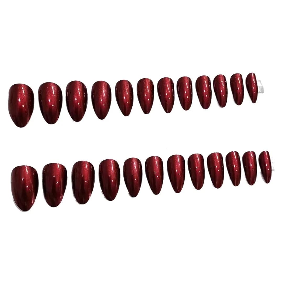 Parelglinsterend rode lange stiletto press-on nagels, effen kleur