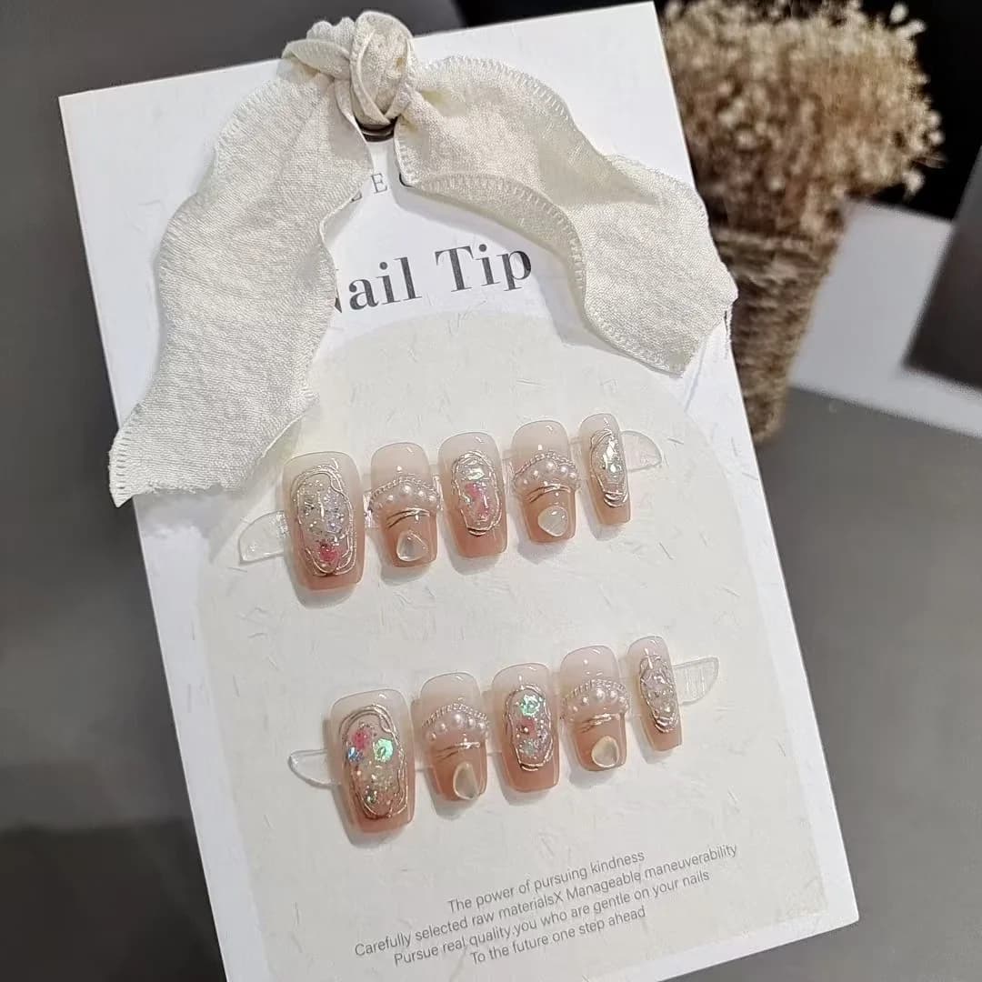 Press-On Nails Korte Coffin Aurora Schelp Parel Design 10 Stuks