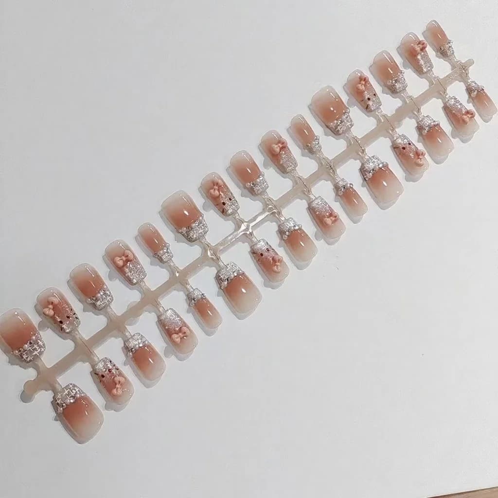 Press-on nails korte vierkante vorm met leuk kat-cartoon, 30 stuks