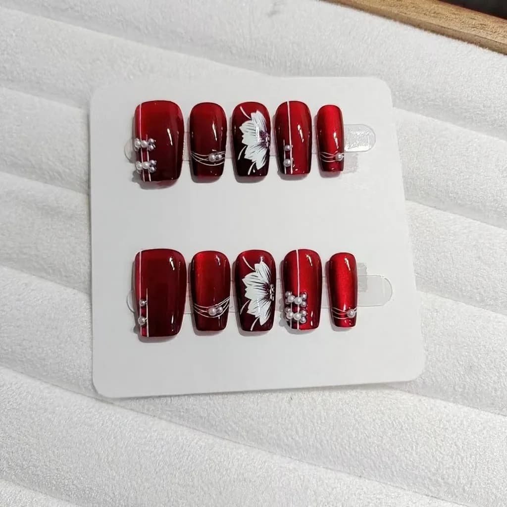 Rode Bloemen Press-On Nails Medium Kistvorm Glitter Finish 10 Stuks