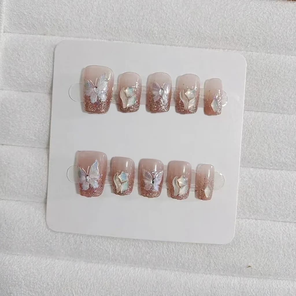 Korte coffin kunstnagels met vlinder-strasstenen, 10 stuks