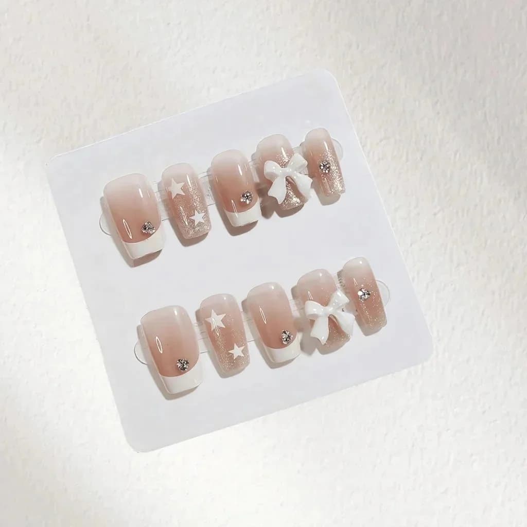 Press-on nails Franse punt met strass en strik, kort vierkant model