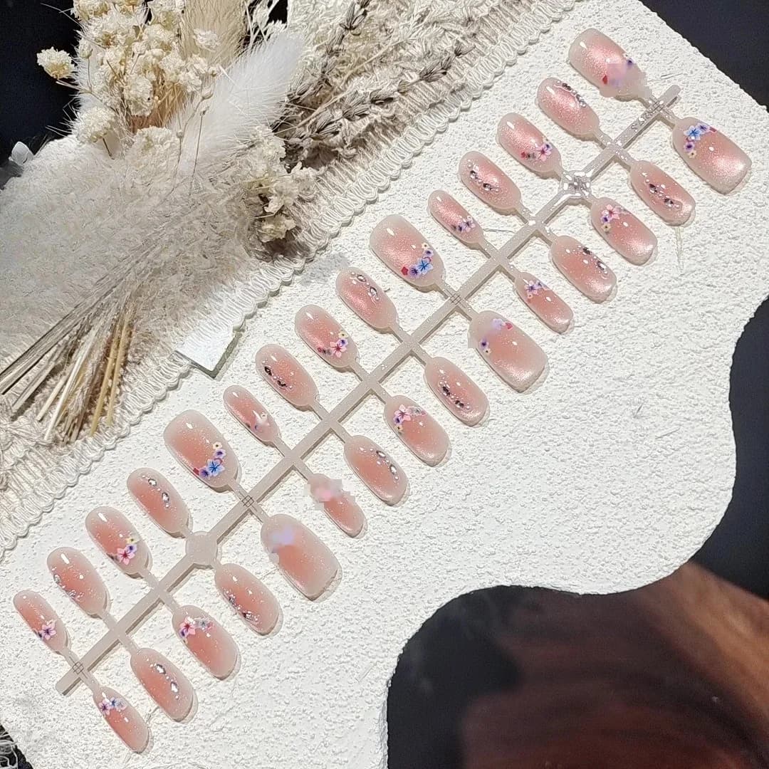 Kersenbloesem Cat Eye Press-On Nails met Strass