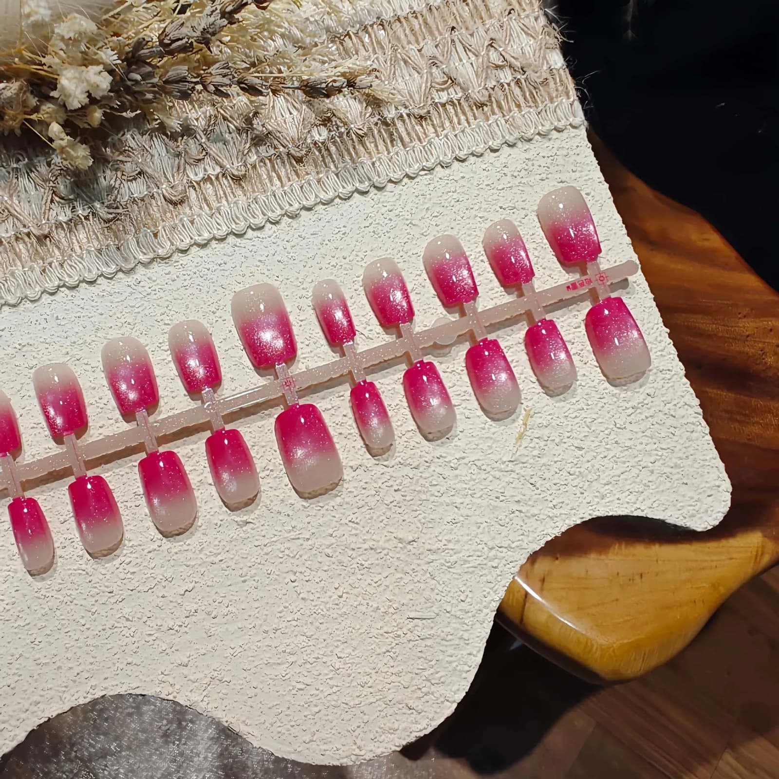 Roze Rozen Verloop Cat Eye Press-on Nails Kort Ballerinavorm