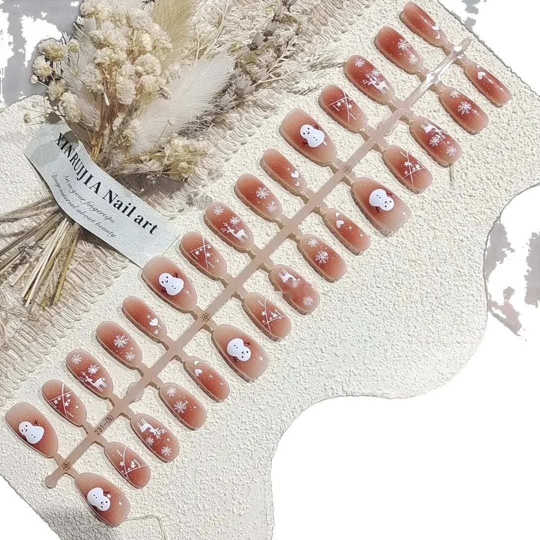Winter Herten Press-On Nagels met Sneeuwvlok en Blush Design