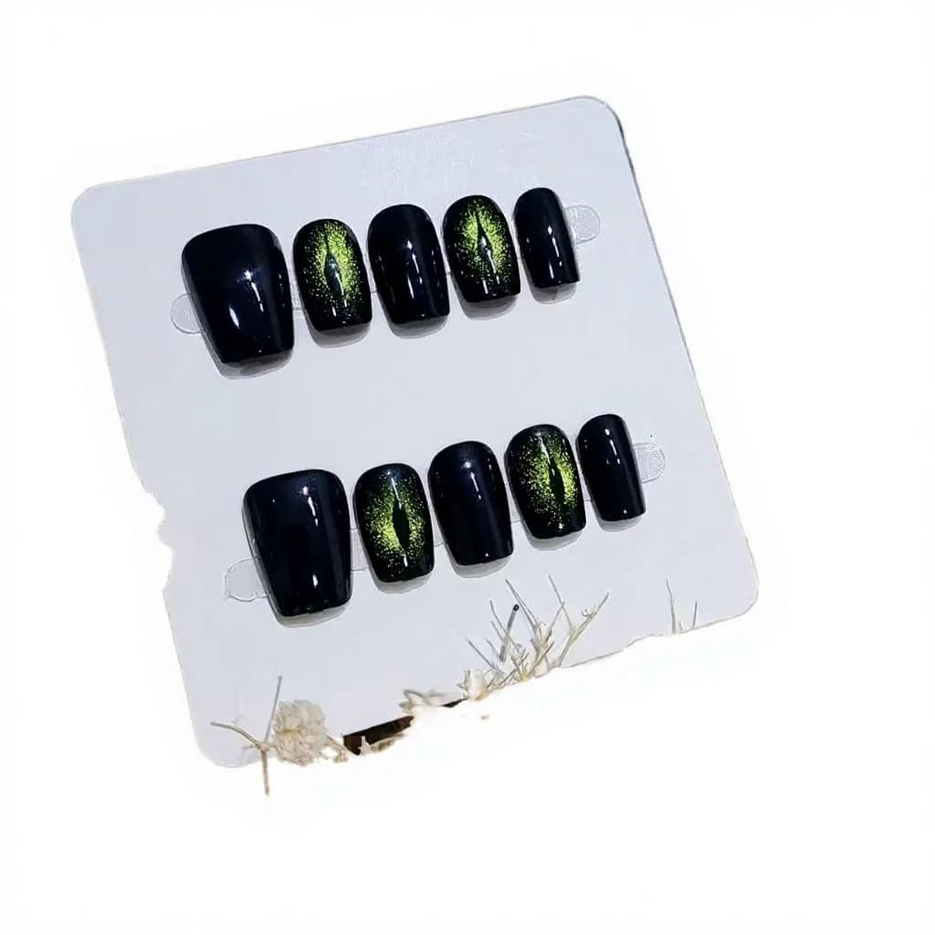 Zwarte Gothic Press-on Nails Korte Coquin Vorm Vlinder Design 10 Stuks