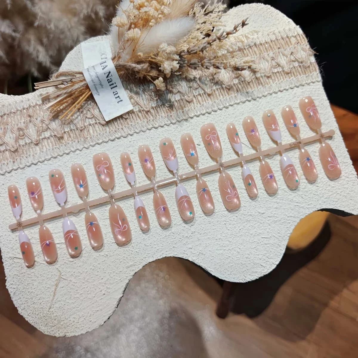 Zachtroze Cat Eye Press-On Nails, 30 stuks, herbruikbare kunstnagels