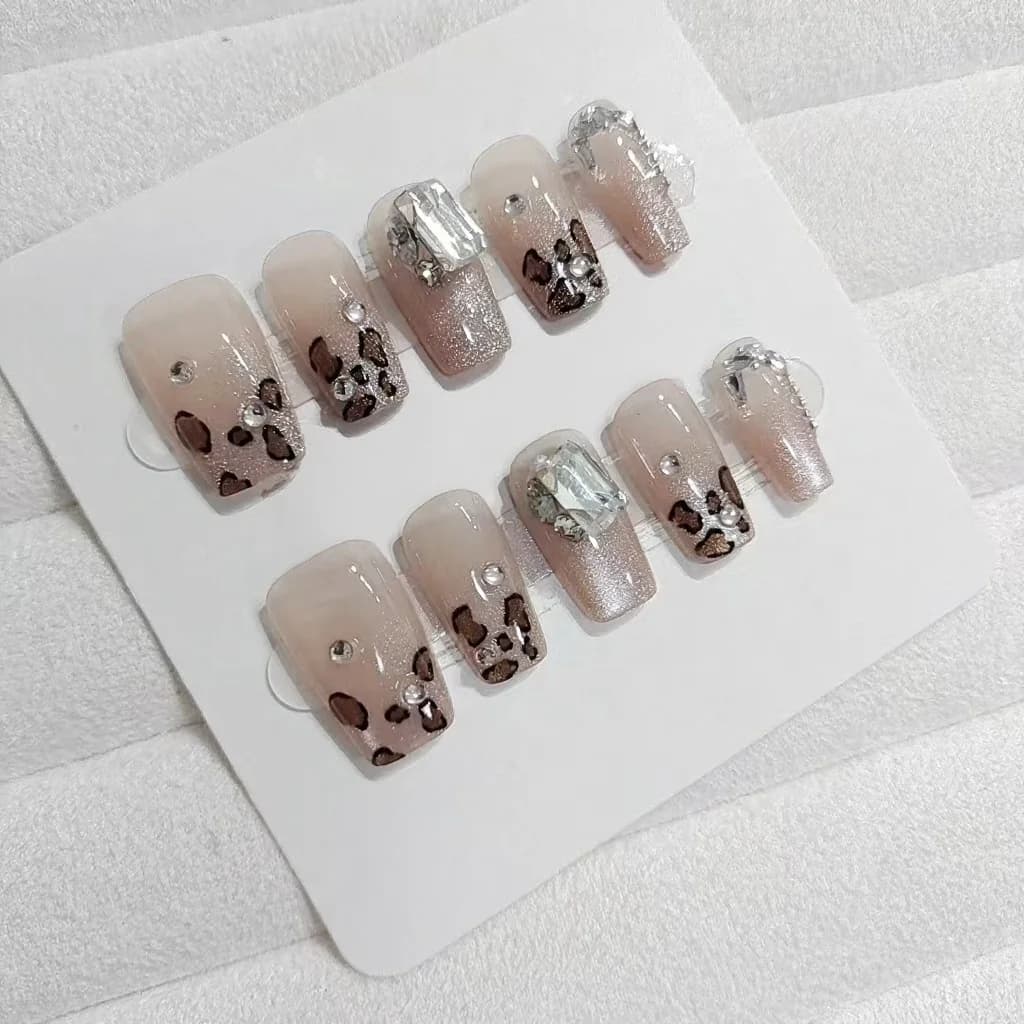 Luipaardprint Nepnagels met Strass Korte Coffin Vorm