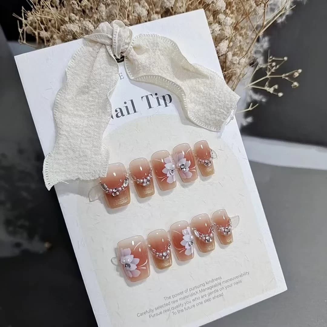 Floraal Cat Eye Press-on Nails met Strass, Korte Coffin Vorm
