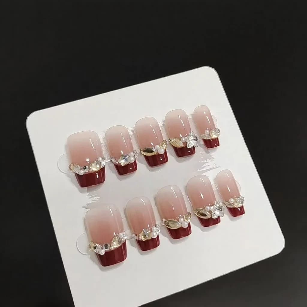 Korte Vierkante Press-On Nails Franse Tip met Ster Strass