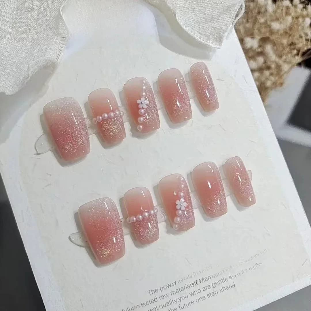 Korte trapeziumvormige press-on nagels met regenboogcirkels en parels, 10 stuks
