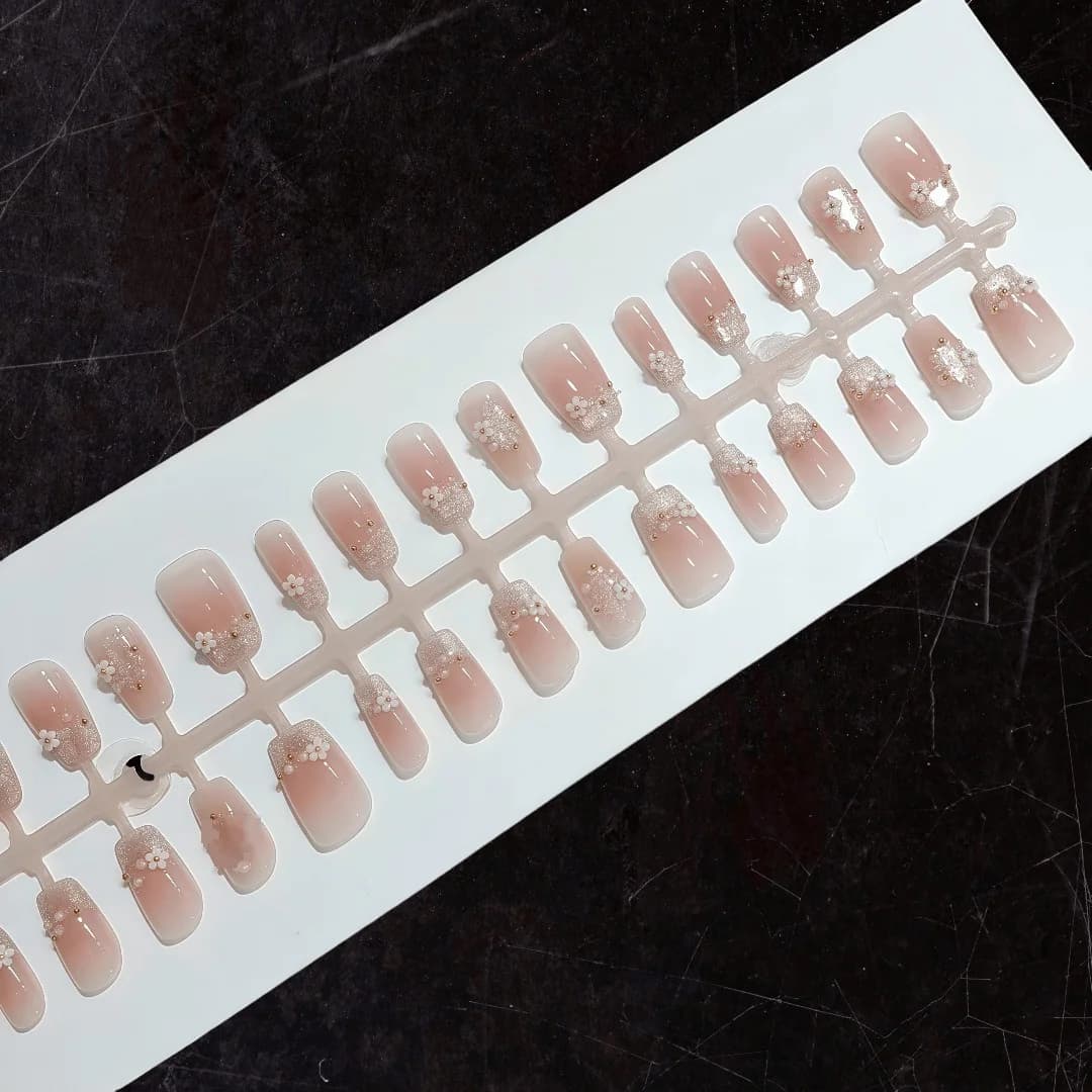 Bloemen Press-on Nails met Kristal Accenten, 30 Stuks