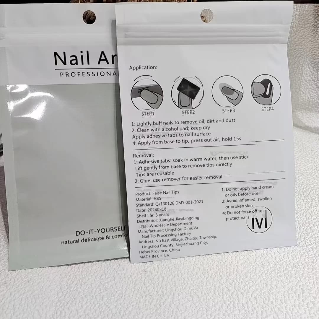 Saliegroene plastic ziplockzakjes voor nageltools