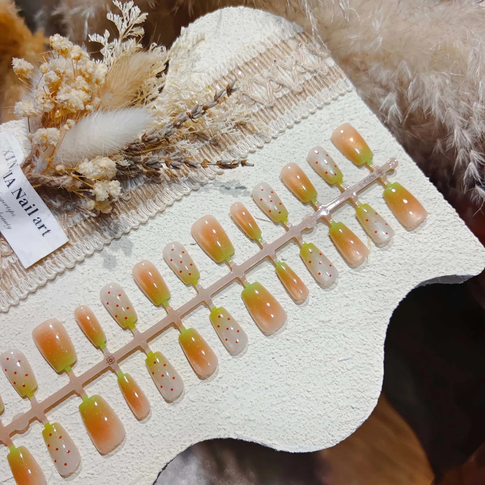Perzik-groene gradiënt press-on nagels met French tip, 30 stuks