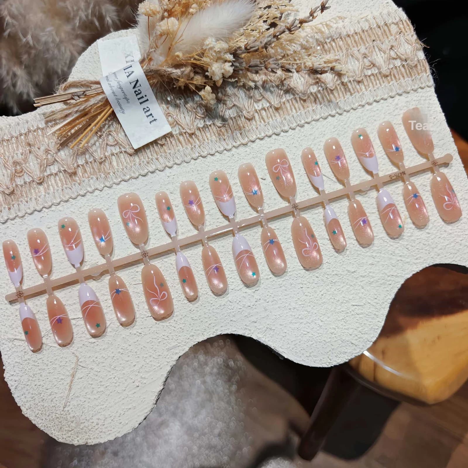 Zachtroze Cat Eye Press-On Nails, 30 stuks, herbruikbare kunstnagels