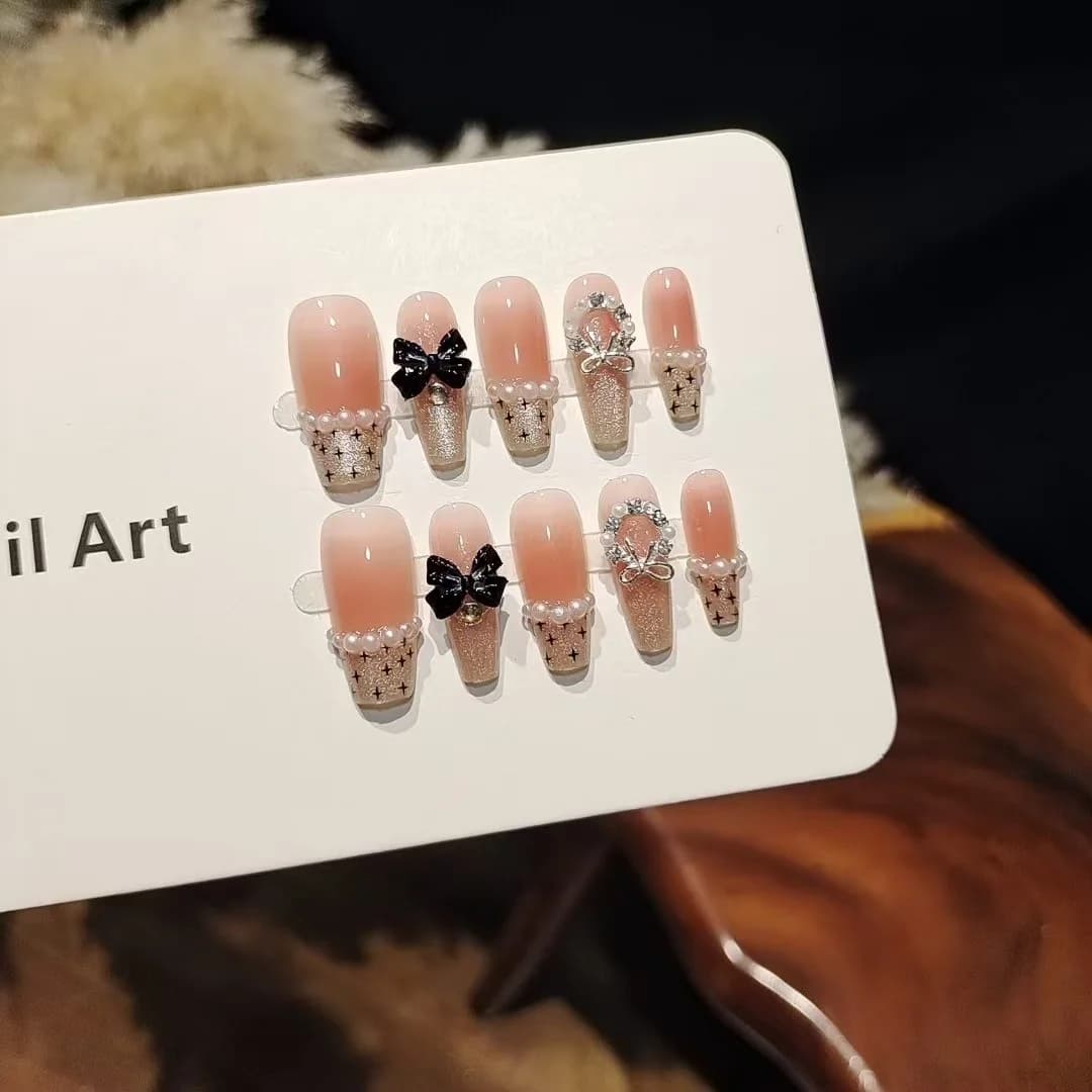 Zwarte Vlinder Roze Tule Kunstnagels met Strikdesign
