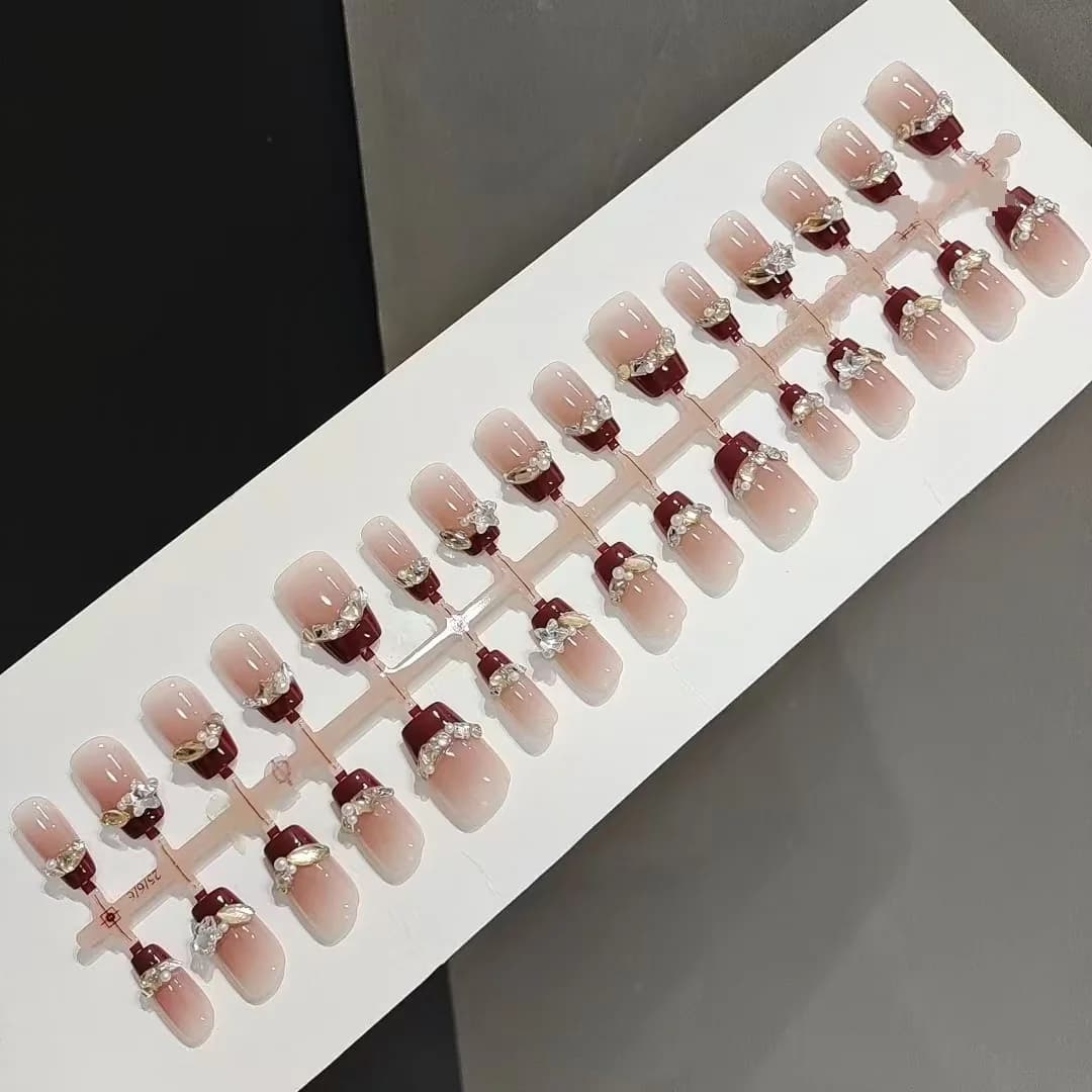 Korte Vierkante Press-On Nails Franse Tip met Ster Strass