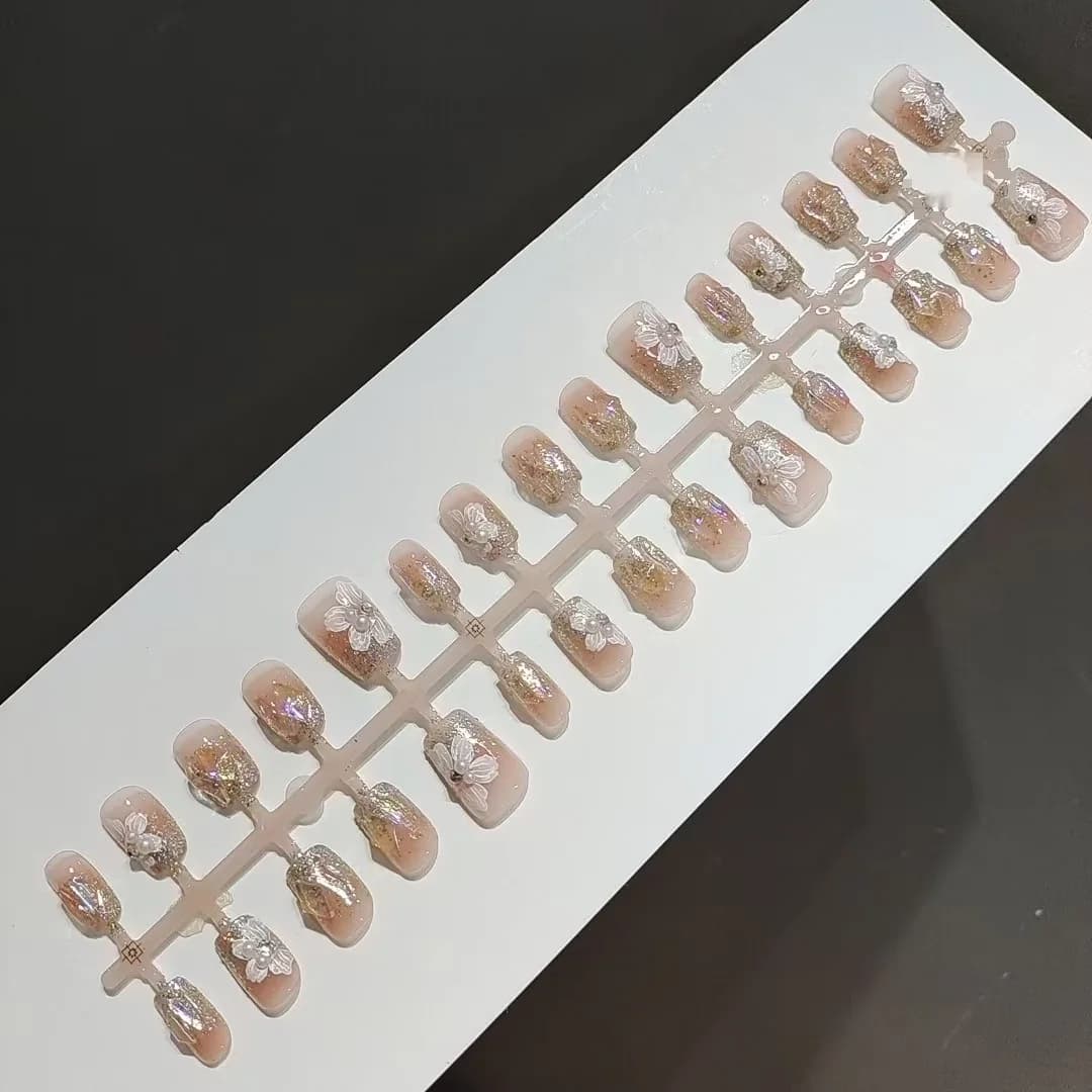 Press-on Nails met Parels en Strass, Kort Vierkant Bloemen Design