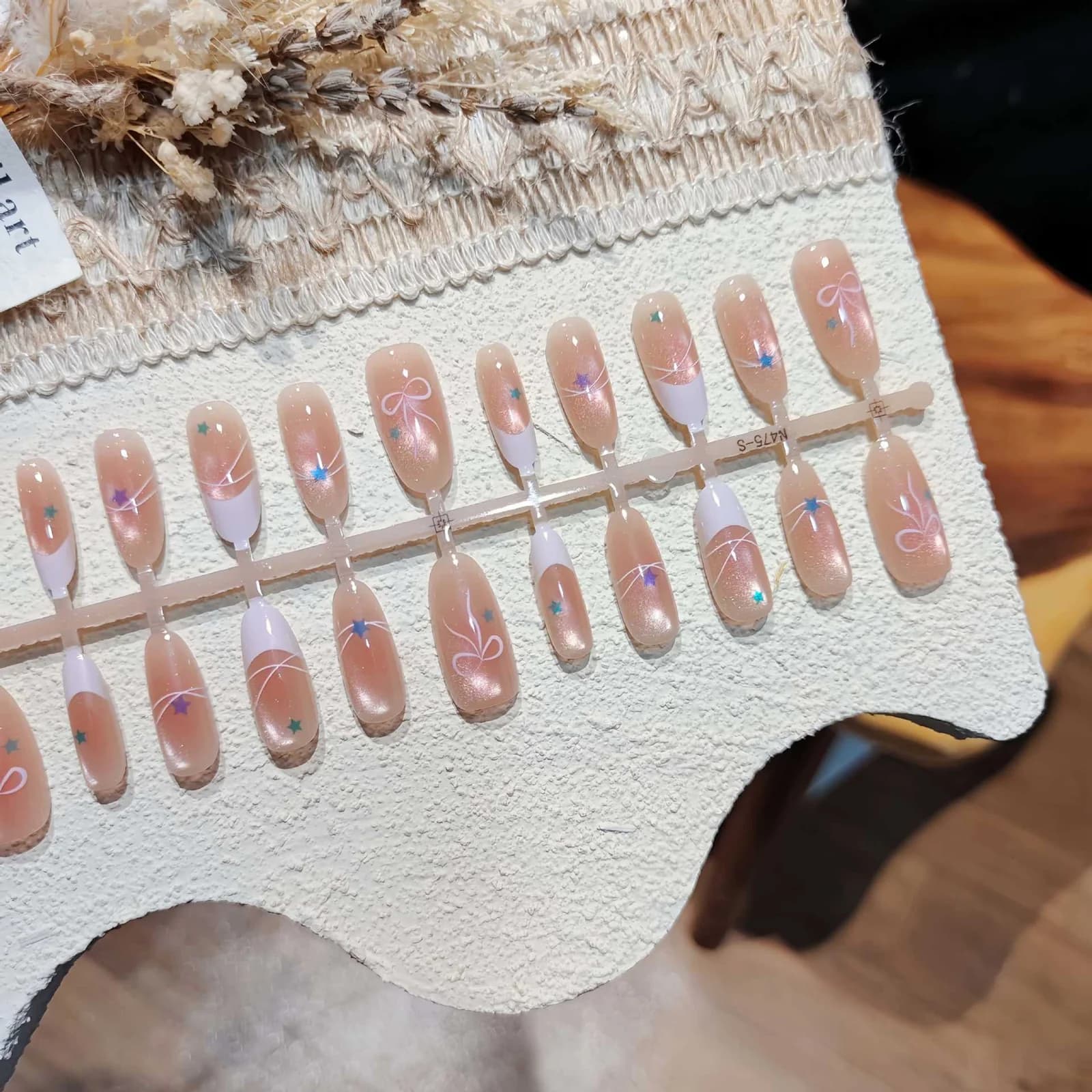 Zachtroze Cat Eye Press-On Nails, 30 stuks, herbruikbare kunstnagels