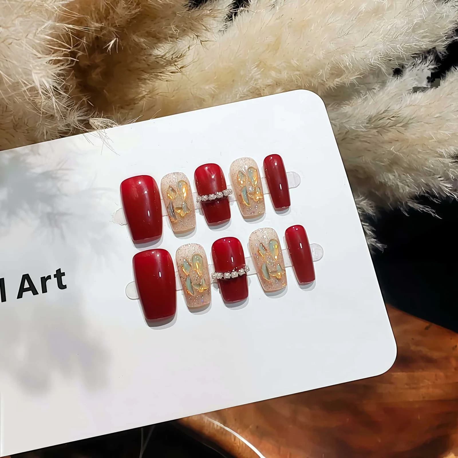Rode Korte Vierkante Press-On Nails met Aurora Strass