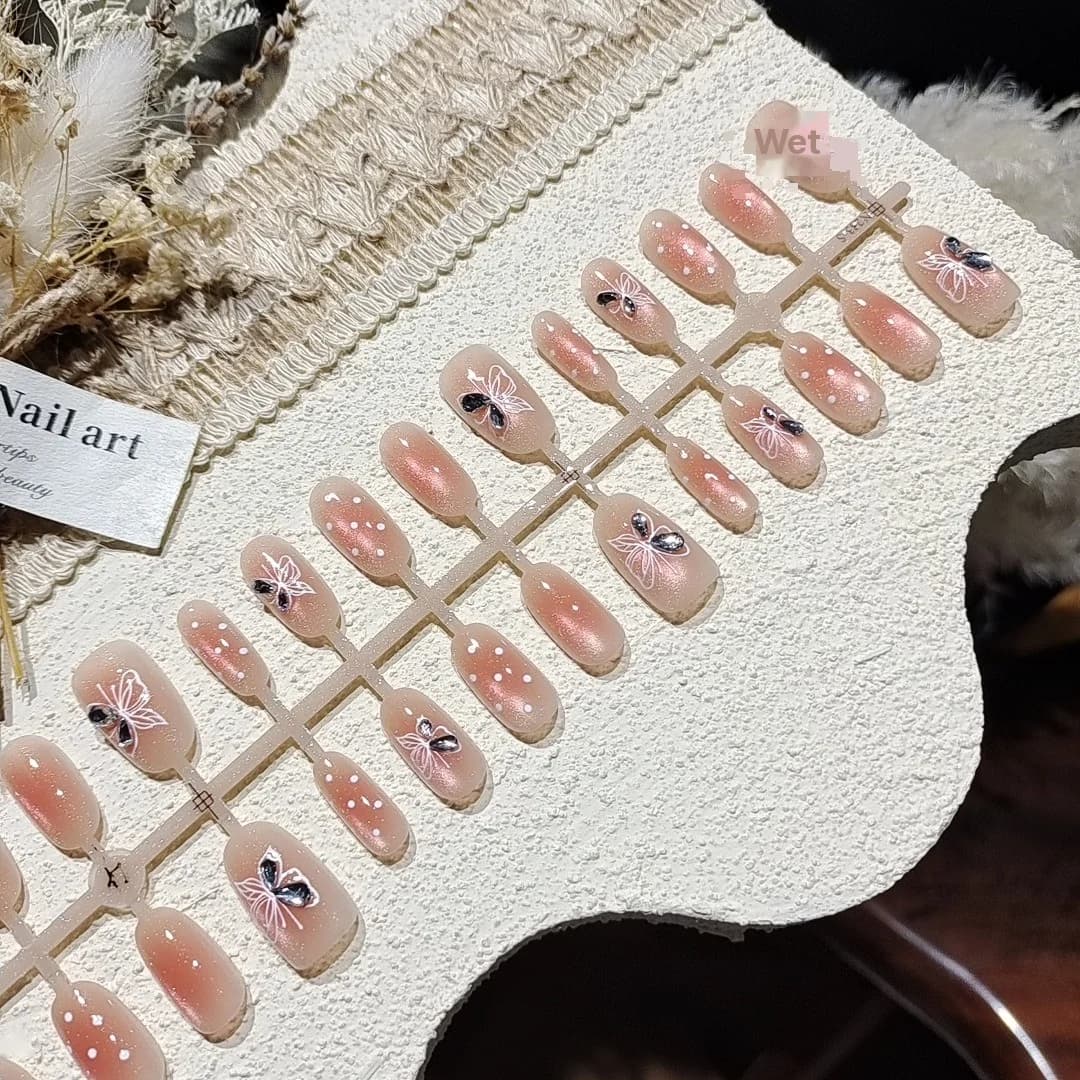 Cat Eye Press-On Nagels met Glaskralen en Strass