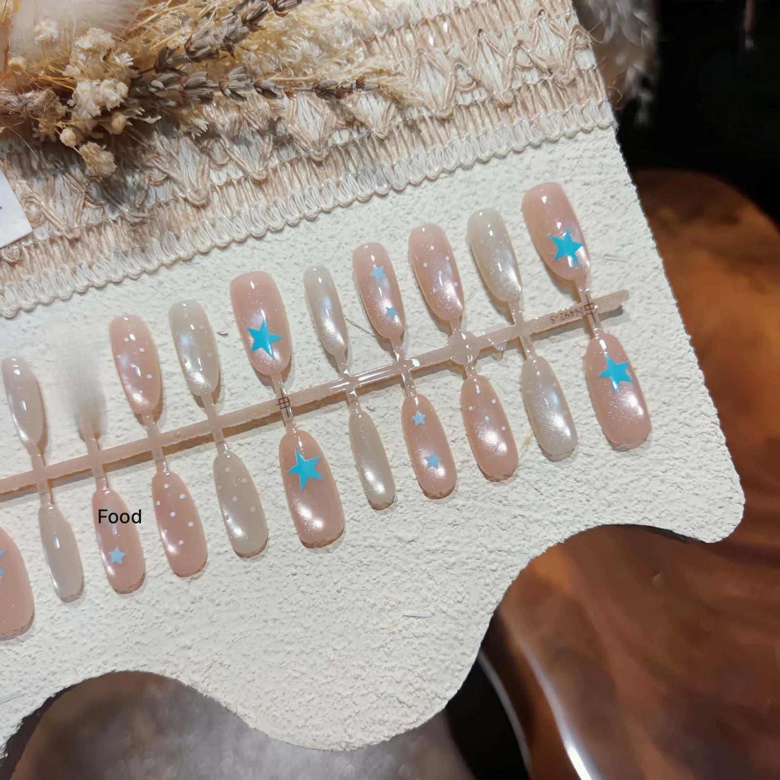 Cat Eye Kunstnagels Licht Perzik Sterrendesign 30 Stuks