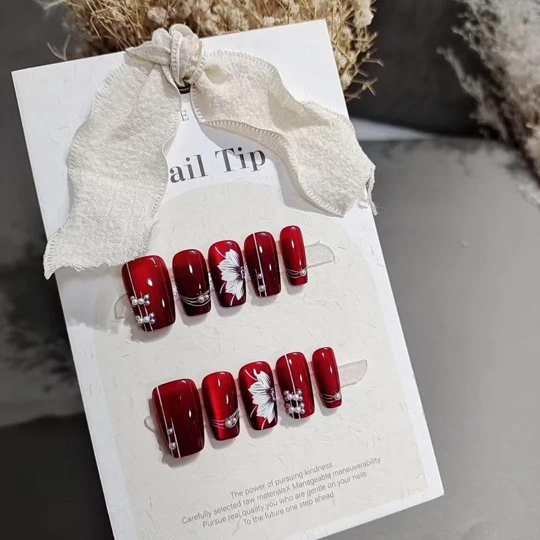 Rode Bloemen Press-On Nails Medium Kistvorm Glitter Finish 10 Stuks