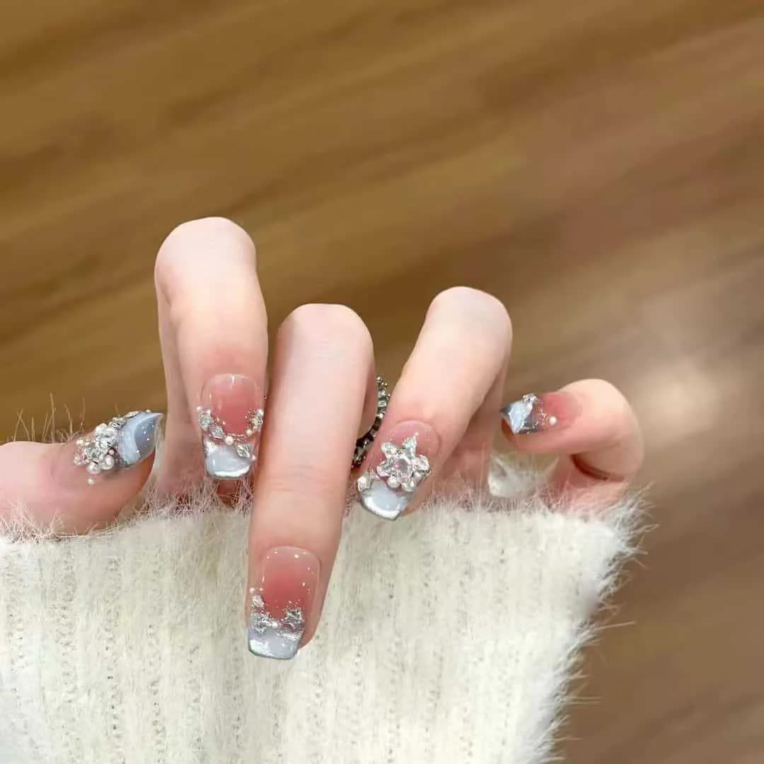 Blauwe Roos French Tip Nepnagels met Parels en Strass