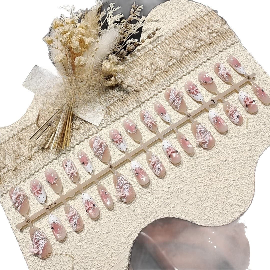 Roze Satijn Cat Eye Nepnagels met Strik en Strass